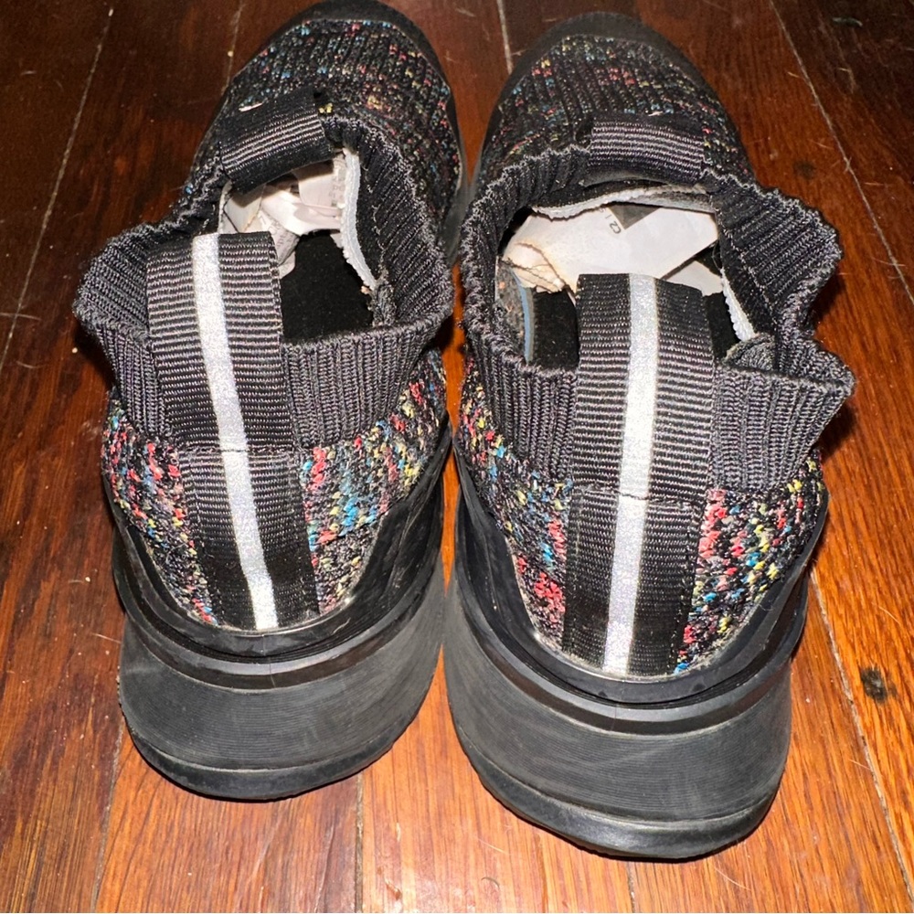 Adidas Nylon Slip Ons, Girls size 4, NWOB! - Picture 3 of 6